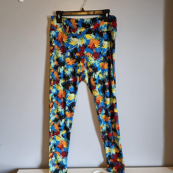 LulaRoe Palm Tree Leggings Tall & Curvy - Picture 4 of 5